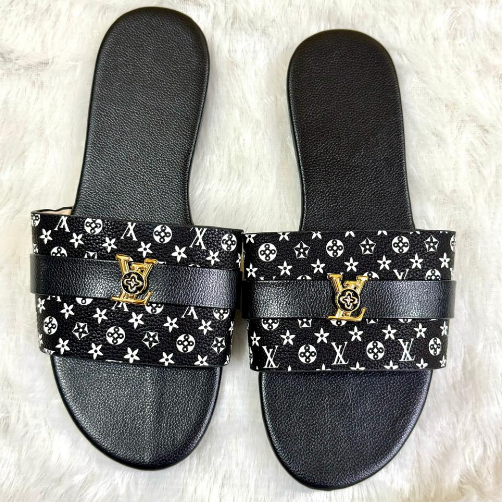 Shop Primary Image Shop Primary Image